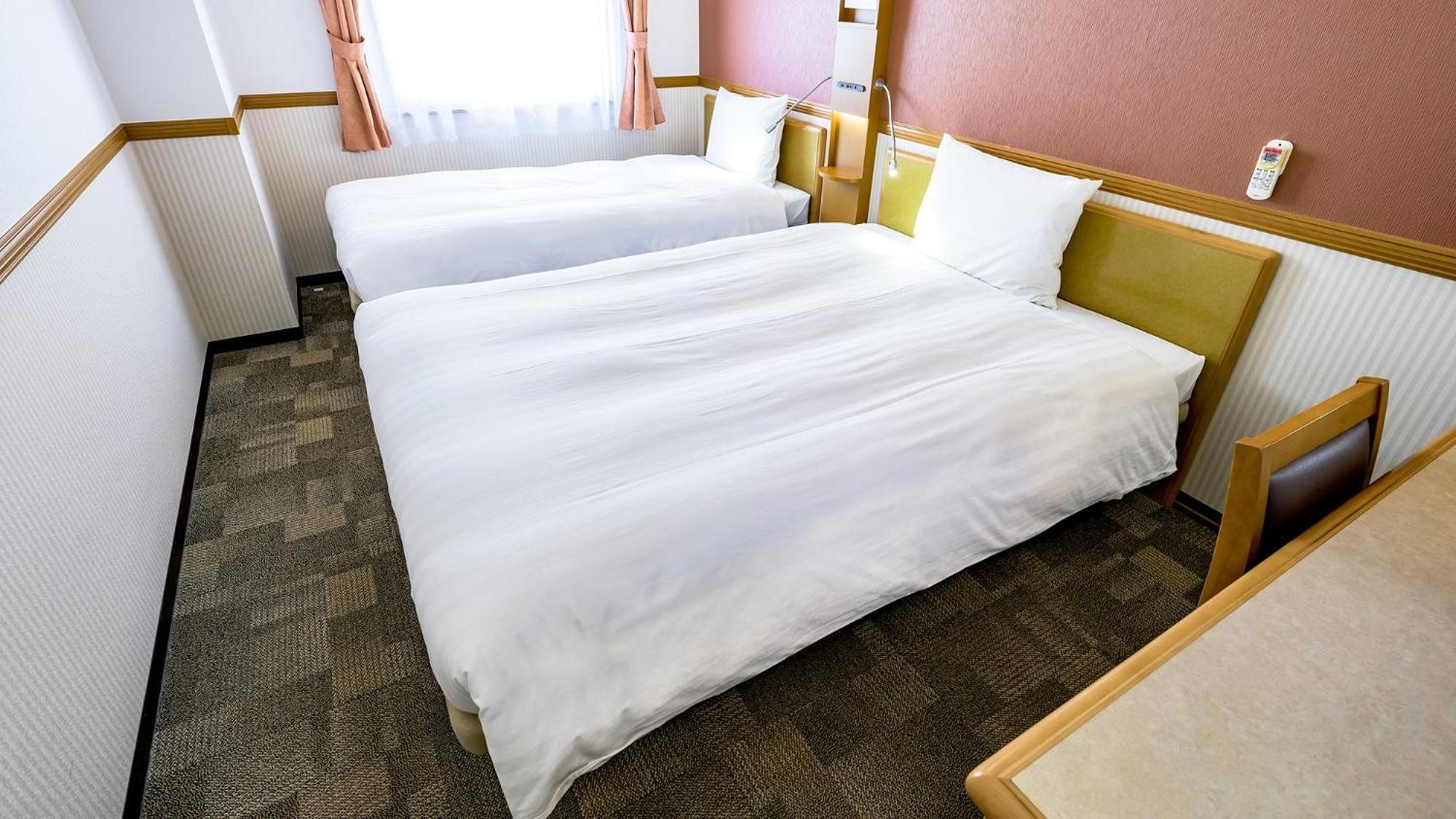 Toyoko Inn Takasaki Eki Nishi Guchi No 1 Oda fotoğraf