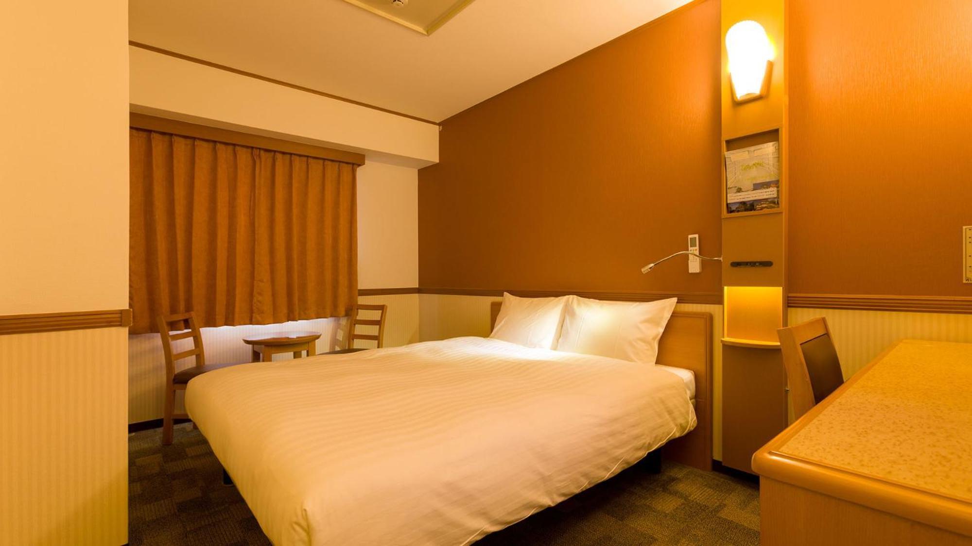 Toyoko Inn Takasaki Eki Nishi Guchi No 1 Oda fotoğraf